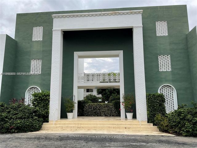 9920 Collins Ave 16, Bal Harbour, FL 33154