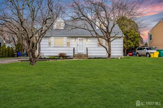108 Susan Drive, Ewing, NJ 08638
