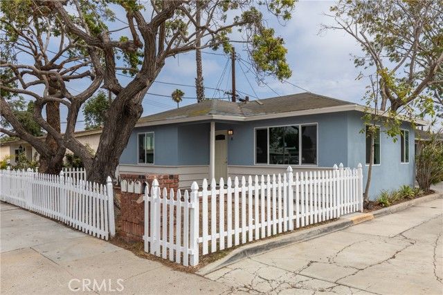 2218 Placentia A, Costa Mesa, CA 92627