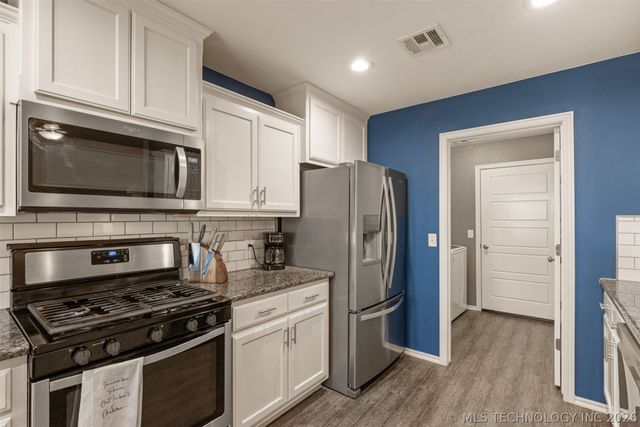 10302 N 98th East Avenue, Owasso, OK 74055