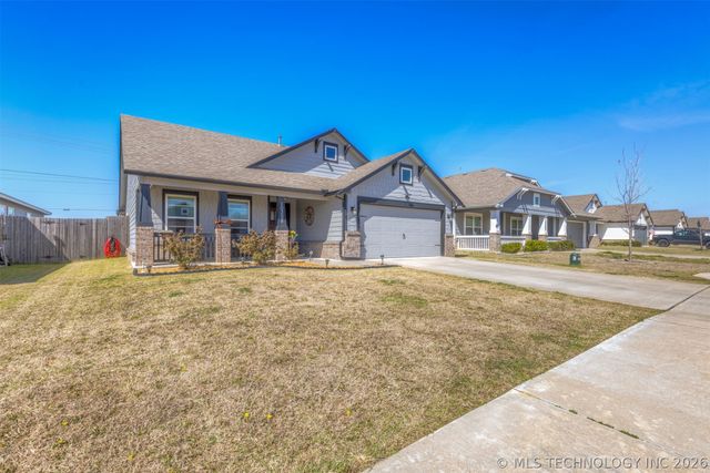 10302 N 98th East Avenue, Owasso, OK 74055