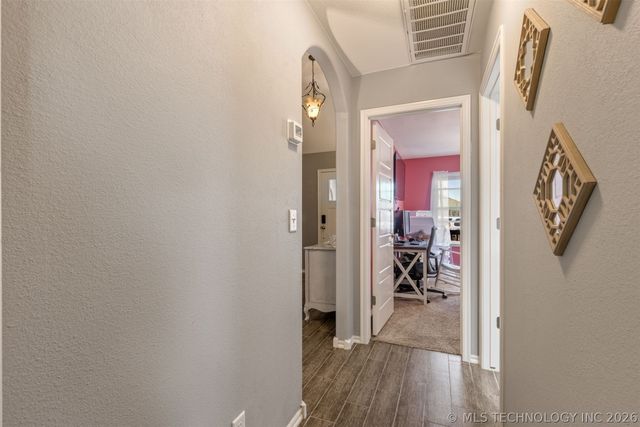 10302 N 98th East Avenue, Owasso, OK 74055