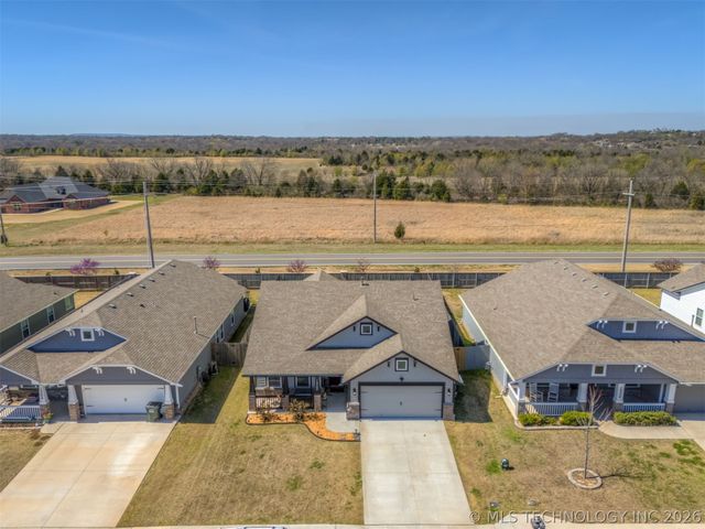 10302 N 98th East Avenue, Owasso, OK 74055