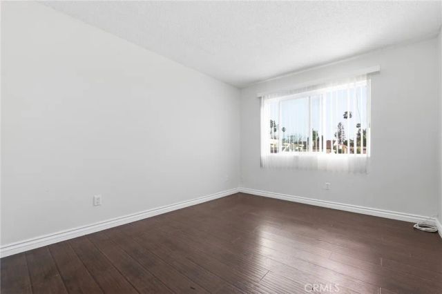 8633 Balboa 20, Northridge, CA 91325