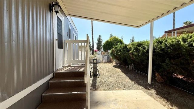 1455 State South 302, Hemet, CA 92543