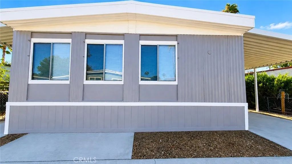1455 State South 302, Hemet, CA 92543