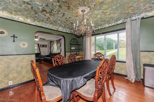 8617 Broadview Road, Broadview Heights, OH 44147