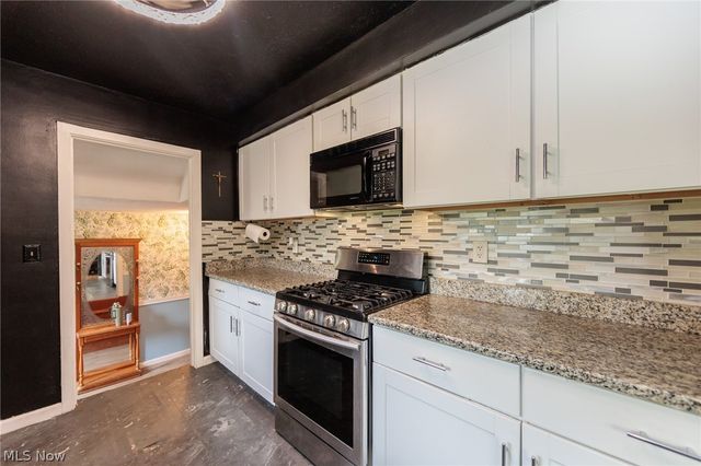 8617 Broadview Road, Broadview Heights, OH 44147