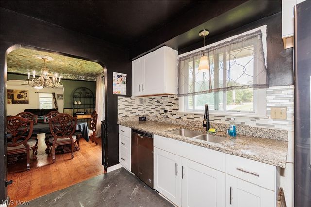 8617 Broadview Road, Broadview Heights, OH 44147