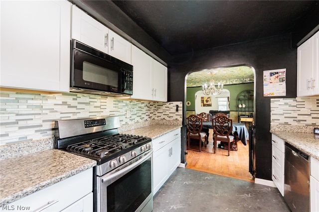 8617 Broadview Road, Broadview Heights, OH 44147