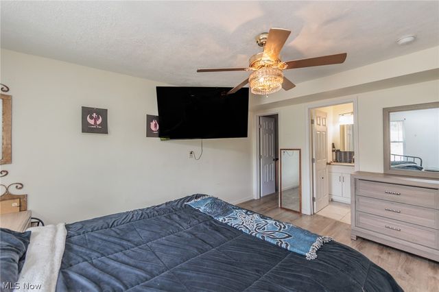 8617 Broadview Road, Broadview Heights, OH 44147