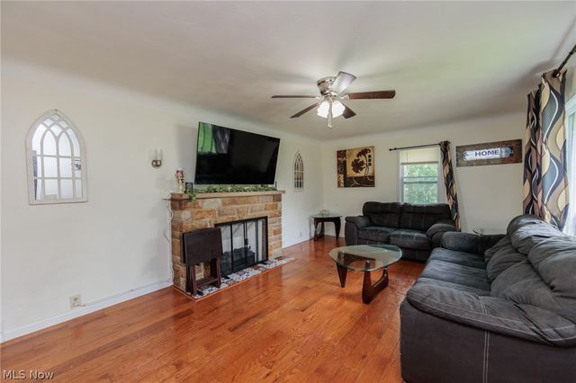 8617 Broadview Road, Broadview Heights, OH 44147
