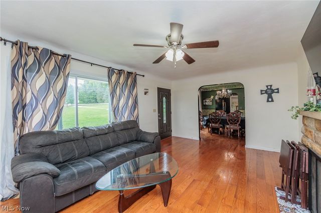 8617 Broadview Road, Broadview Heights, OH 44147