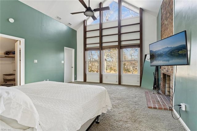 2210 Wolfsnare RD, Virginia Beach, VA 23454