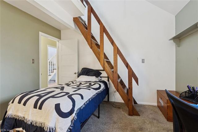 2210 Wolfsnare RD, Virginia Beach, VA 23454