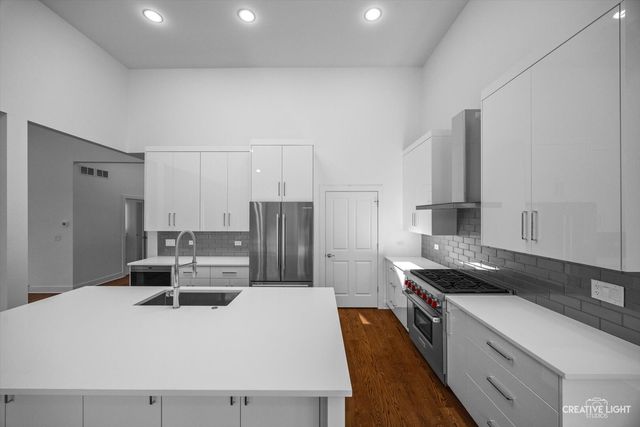 7625 Dunham Road, Woodridge, IL 60517