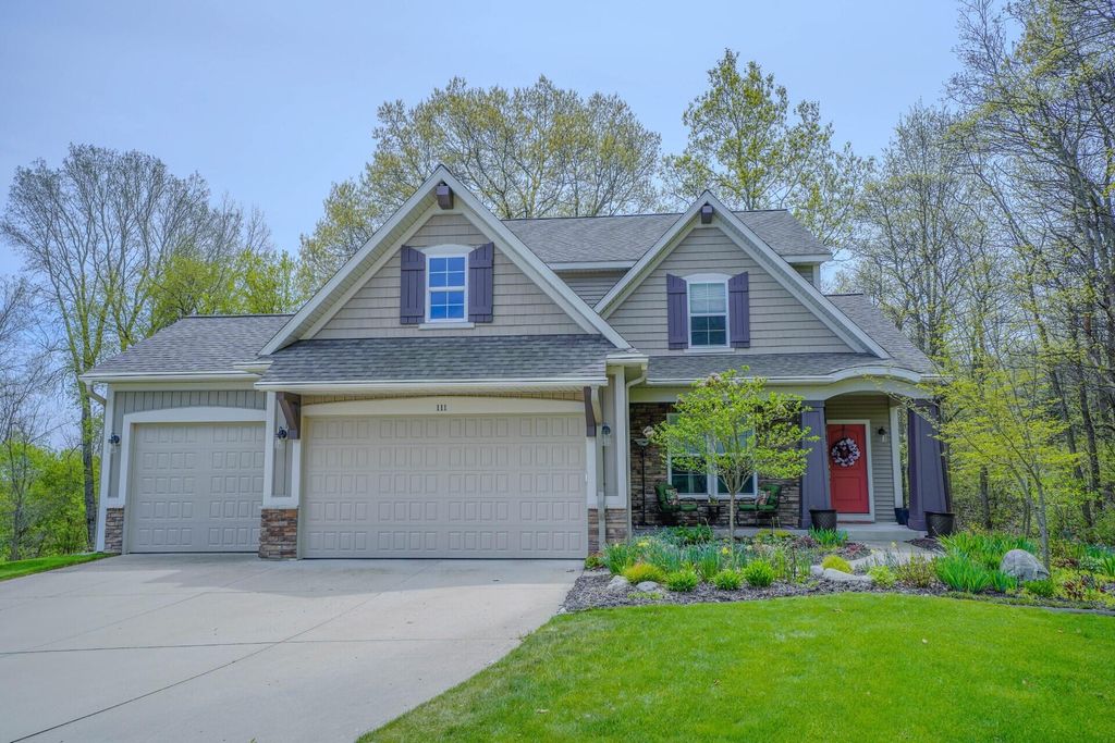 111 Muirfield Court NE, Rockford, MI 49341