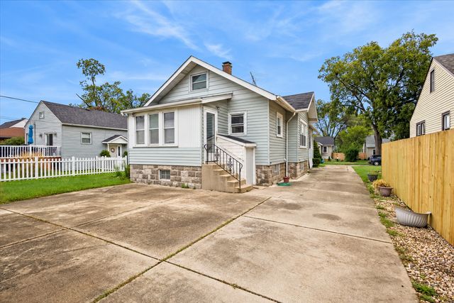 3347 Washington Street, Lansing, IL 60438