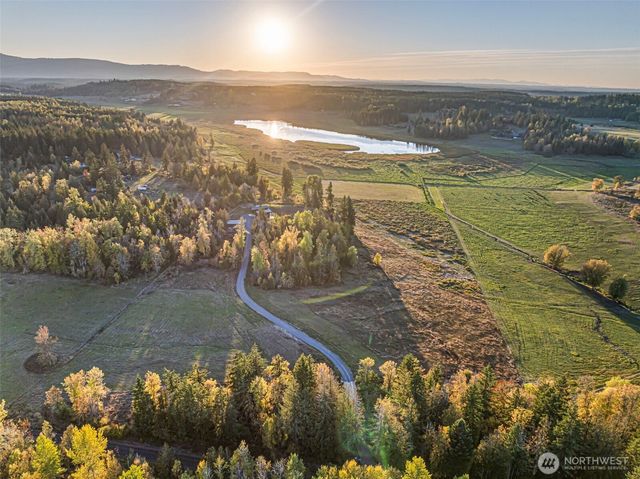 42524 Dean Kreger Rd E, Eatonville, WA 98328