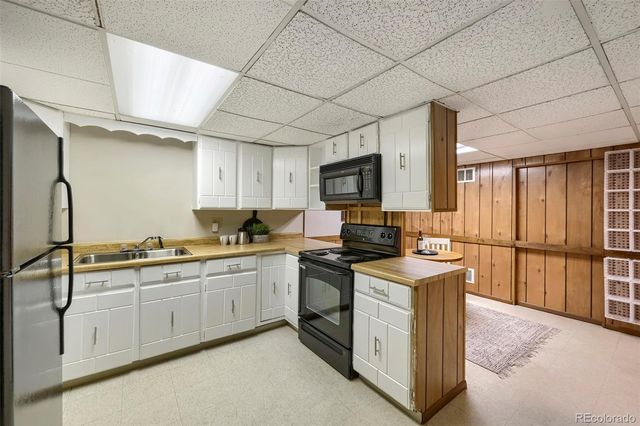 8107 W 71st Place, Arvada, CO 80004