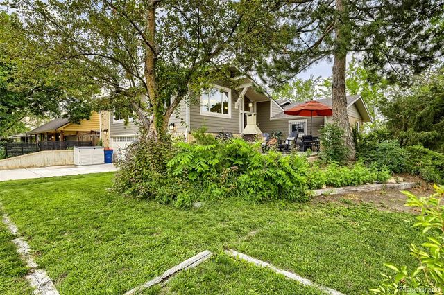8107 W 71st Place, Arvada, CO 80004