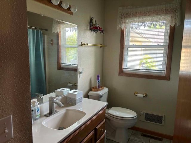 2944 Saturn Avenue, Eau Claire, WI 54703