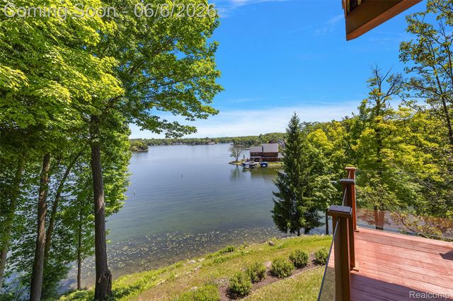 781 Windy Fields Court, Addison Township, MI 48367