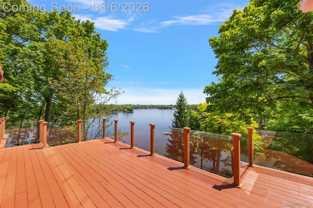 781 Windy Fields Court, Addison Township, MI 48367