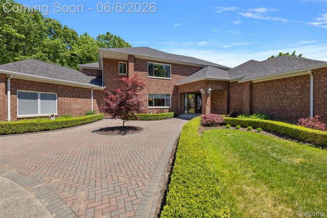 781 Windy Fields Court, Addison Township, MI 48367