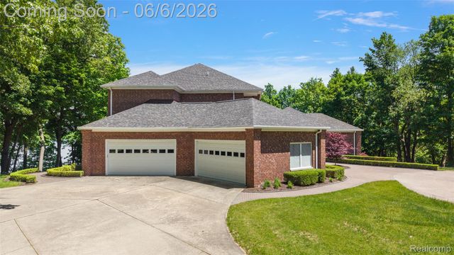 781 Windy Fields Court, Addison Township, MI 48367