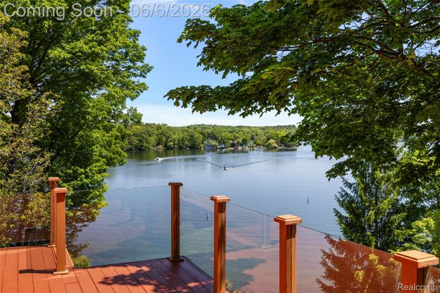 781 Windy Fields Court, Addison Township, MI 48367