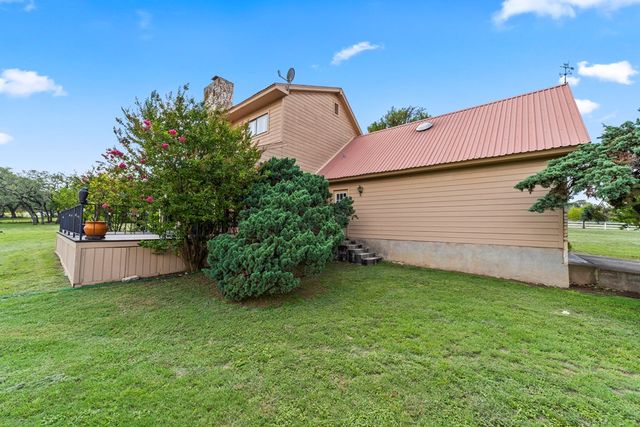 157 Wharton Rd, Kerrville, TX 78028