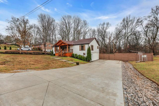 406 Andes Dr, Columbia, TN 38401