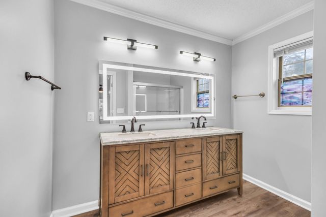 406 Andes Dr, Columbia, TN 38401