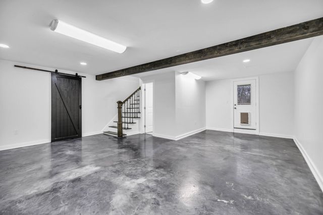 406 Andes Dr, Columbia, TN 38401