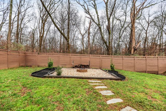 406 Andes Dr, Columbia, TN 38401