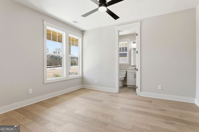 140 Wrights Trace 21, Fayetteville, GA 30215