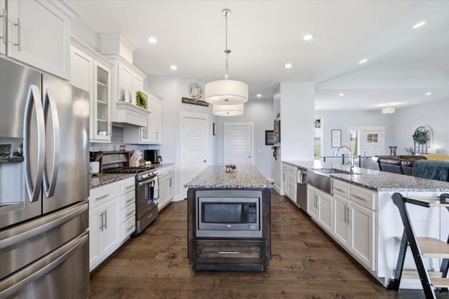 141 Lilac Lane, Clever, MO 65631