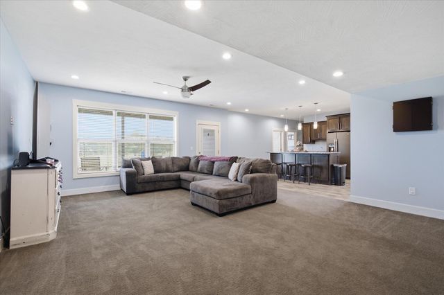 141 Lilac Lane, Clever, MO 65631