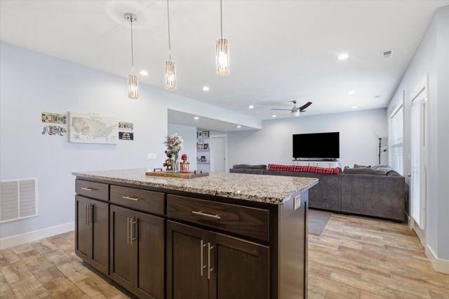 141 Lilac Lane, Clever, MO 65631