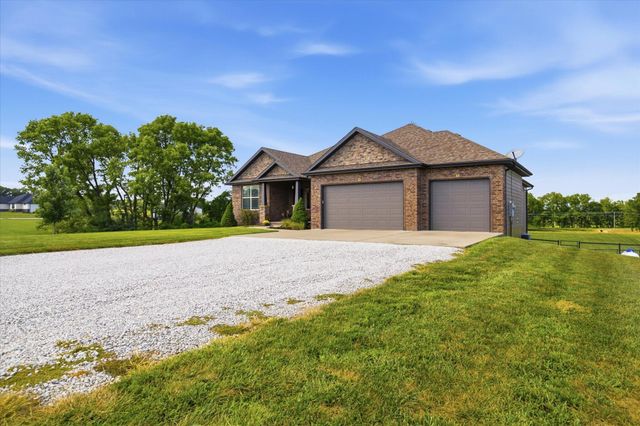 141 Lilac Lane, Clever, MO 65631