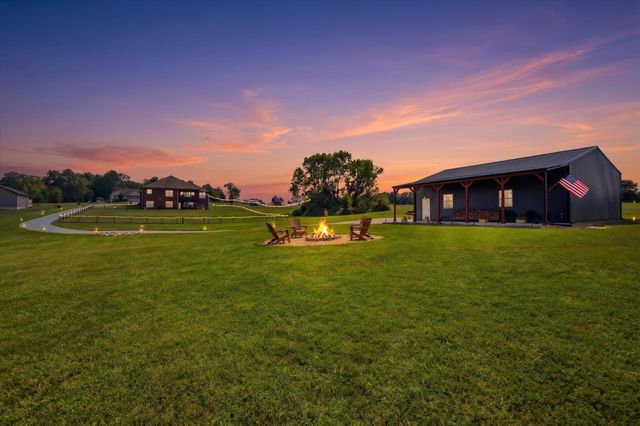 141 Lilac Lane, Clever, MO 65631