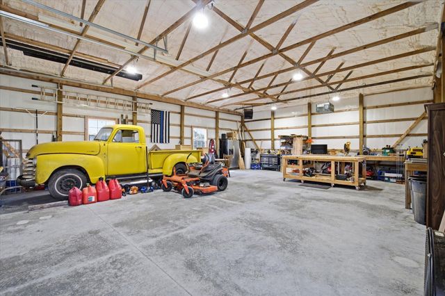 141 Lilac Lane, Clever, MO 65631