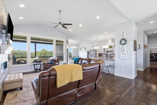 141 Lilac Lane, Clever, MO 65631