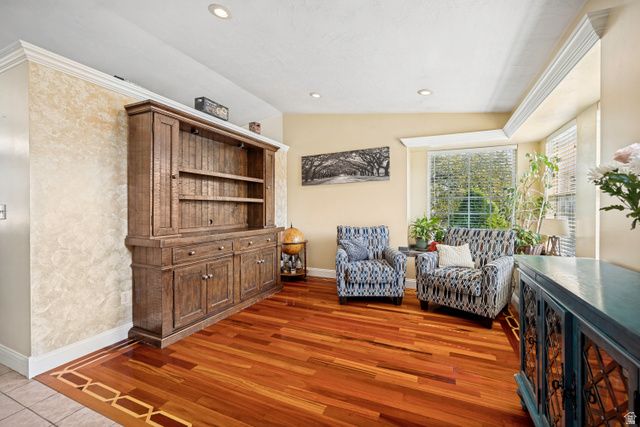 6902 S LYNARIA CT, West Jordan, UT 84081