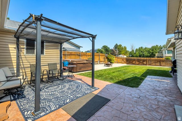 6902 S LYNARIA CT, West Jordan, UT 84081
