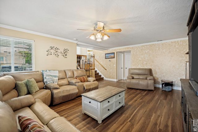 6902 S LYNARIA CT, West Jordan, UT 84081