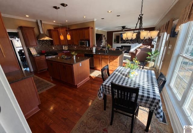 5710 Kentucky Dam Rd 632 X 243 X 51 X 218 X 21, Paducah, KY 42001