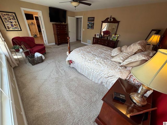 5710 Kentucky Dam Rd 632 X 243 X 51 X 218 X 21, Paducah, KY 42001