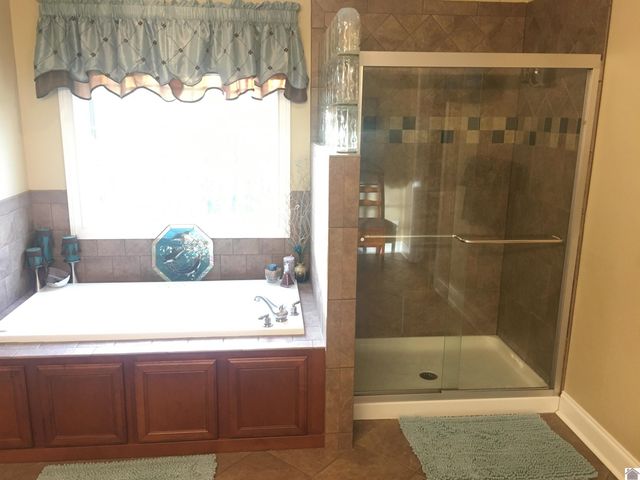 5710 Kentucky Dam Rd 632 X 243 X 51 X 218 X 21, Paducah, KY 42001